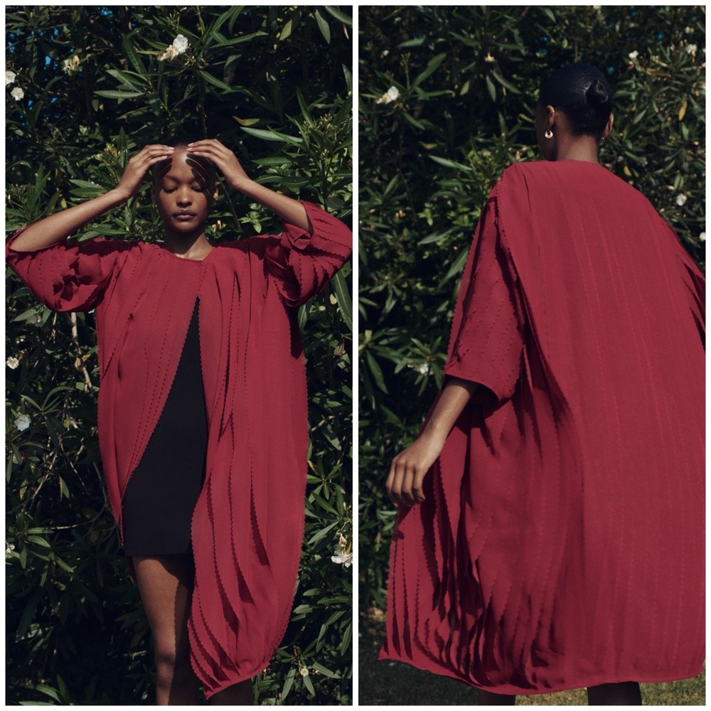 ZARA ~ TEXTURED SCALLOPED COAT